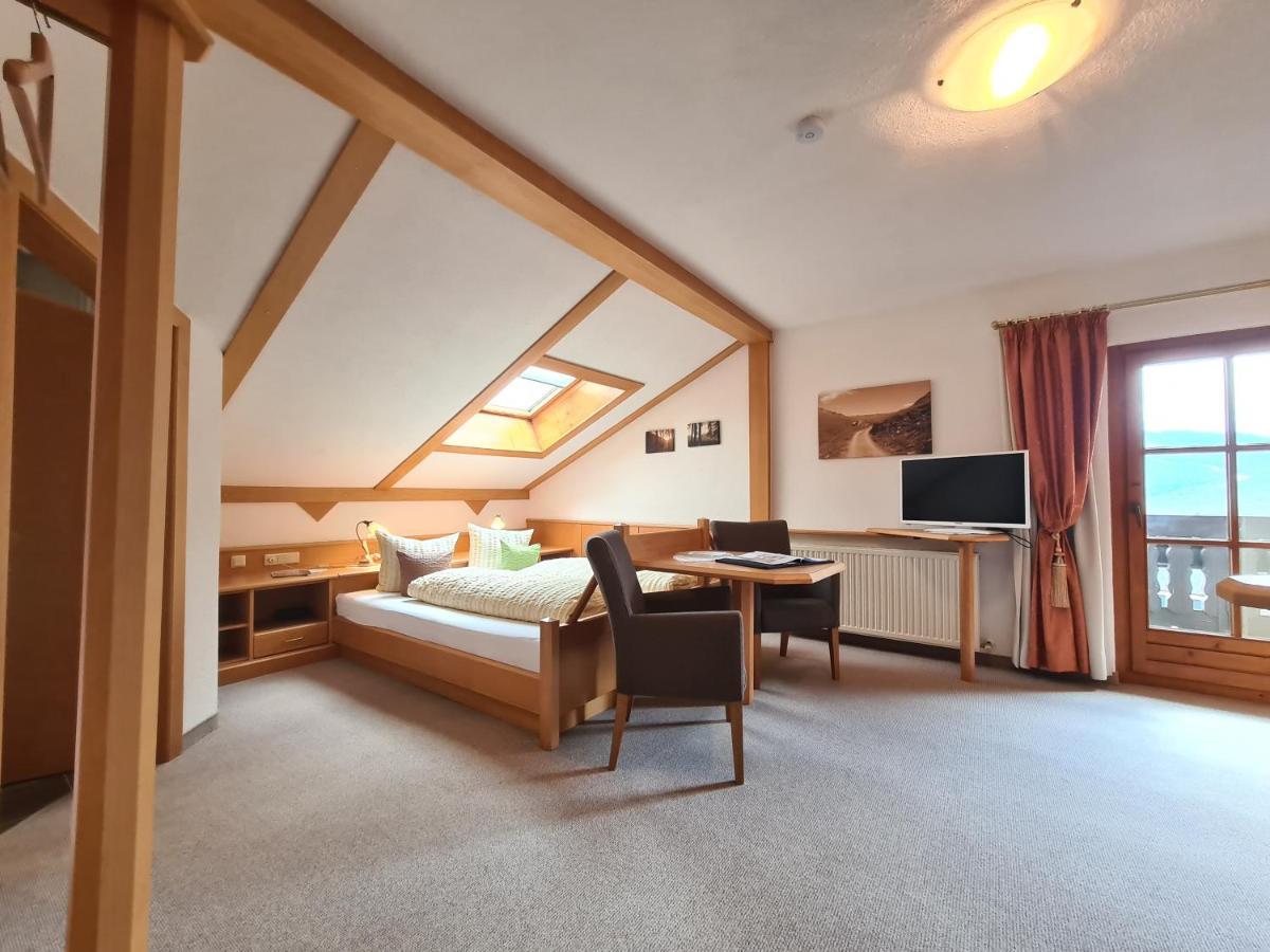 Gaestehaus Fitsch Obsteig Exterior foto